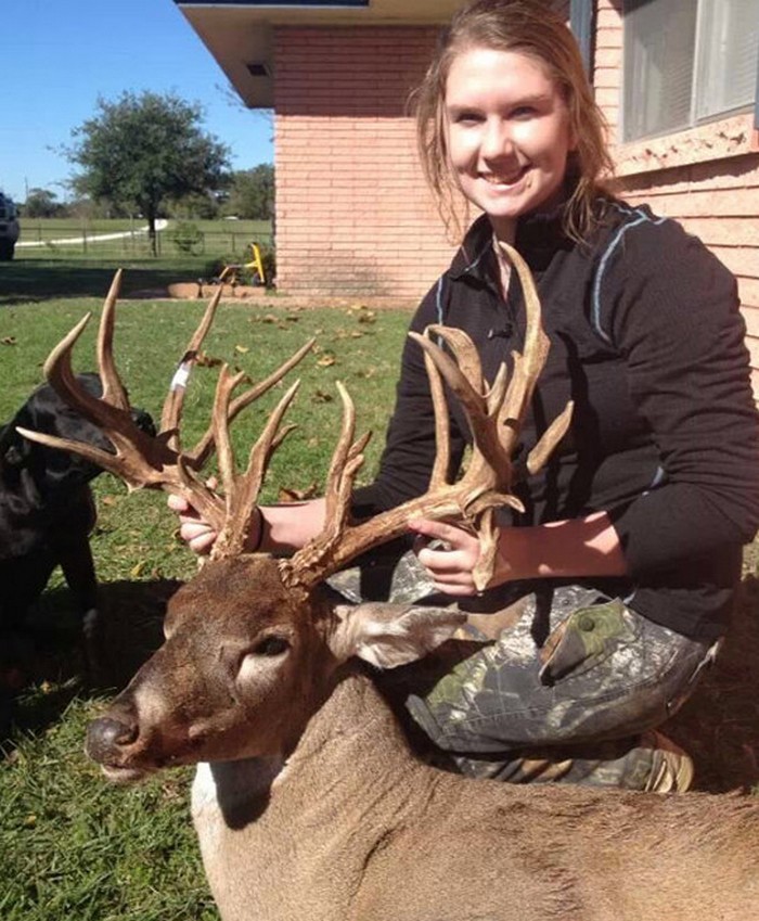 big-buck-shot-deer-hunting-madison-county-texas-121313