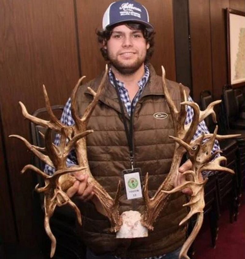Stephen Tucker with New Tennessee State Whitetail Record Buck, Word Record Whitetail Buck